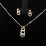 Mayūra Marquise Pendant Set