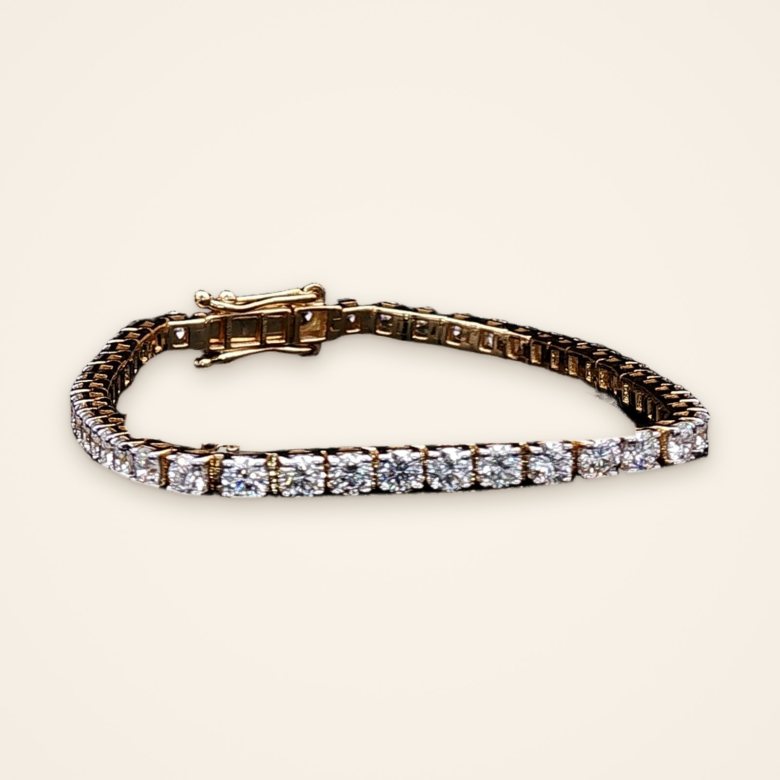 taraka-1 Classic Five-Carat Gold Diamond Bracelet - Traditions